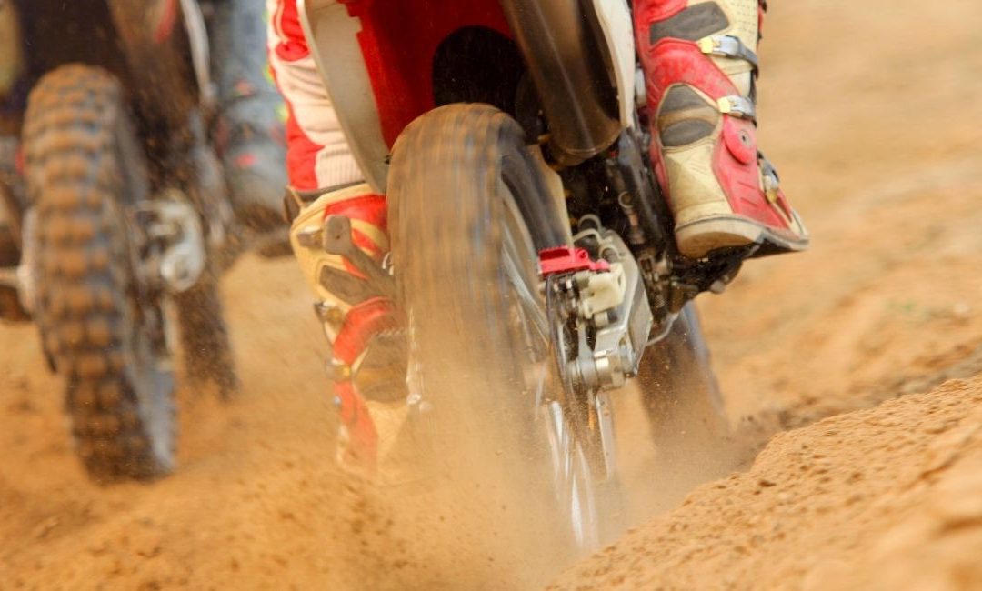 dirt bike vs motocross