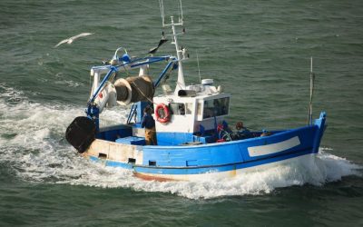 What Are the Advantages of a Trawler?