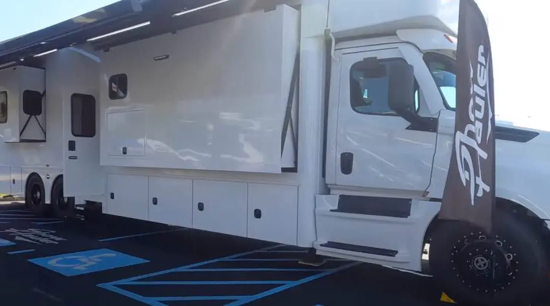 ShowHauler Super C Motorhome Review 2023 (with Video)